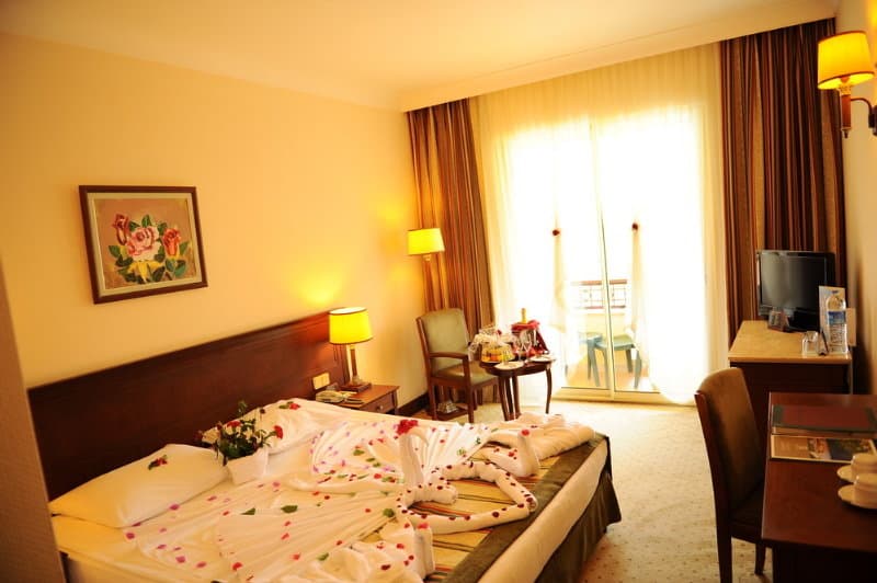 Fame Residence Kemer image 2