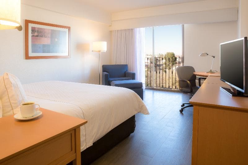 Fiesta Inn Express Chihuahua image 2