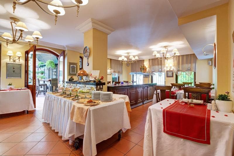 Arena Hotel image 2