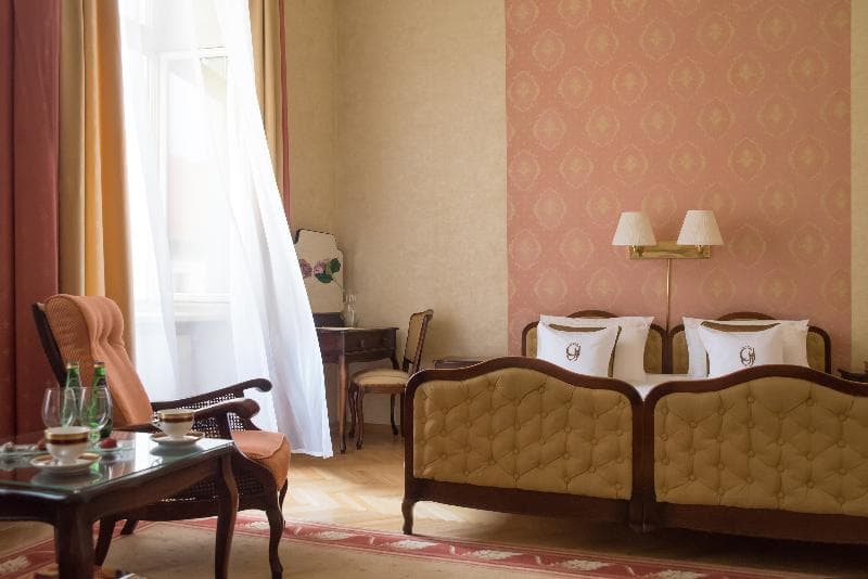 Grand Hotel image 1
