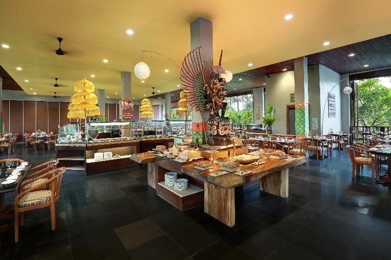 Legian Beach Hotel image 1