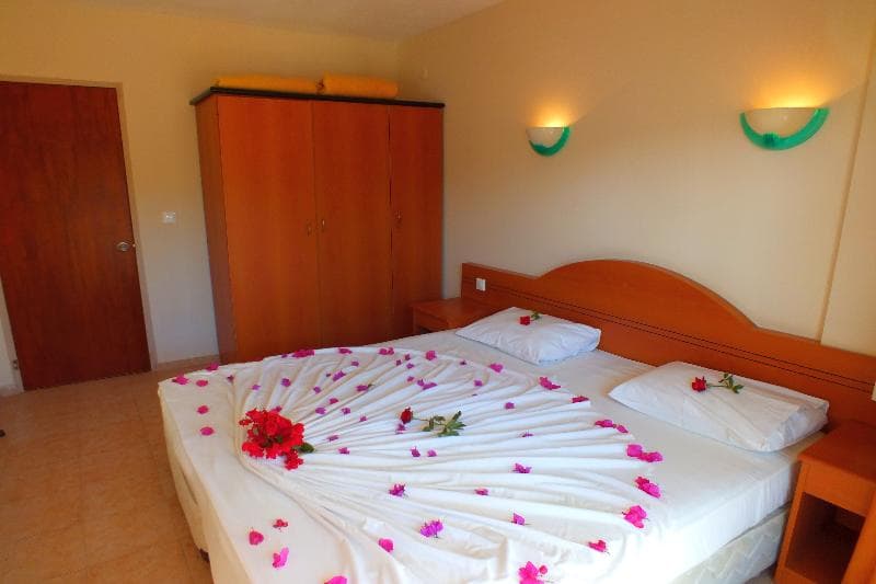Tuntas Family Suites Kusadasi image 2