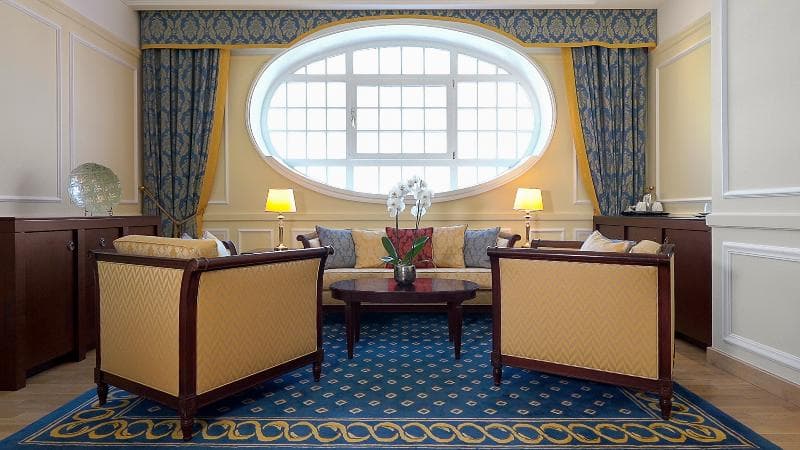 Polonia Palace image 2