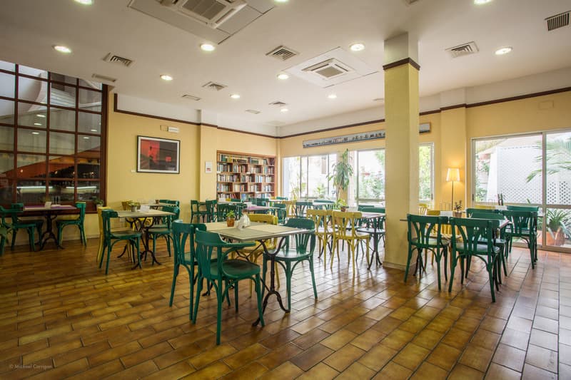 Los Cantaros image 1