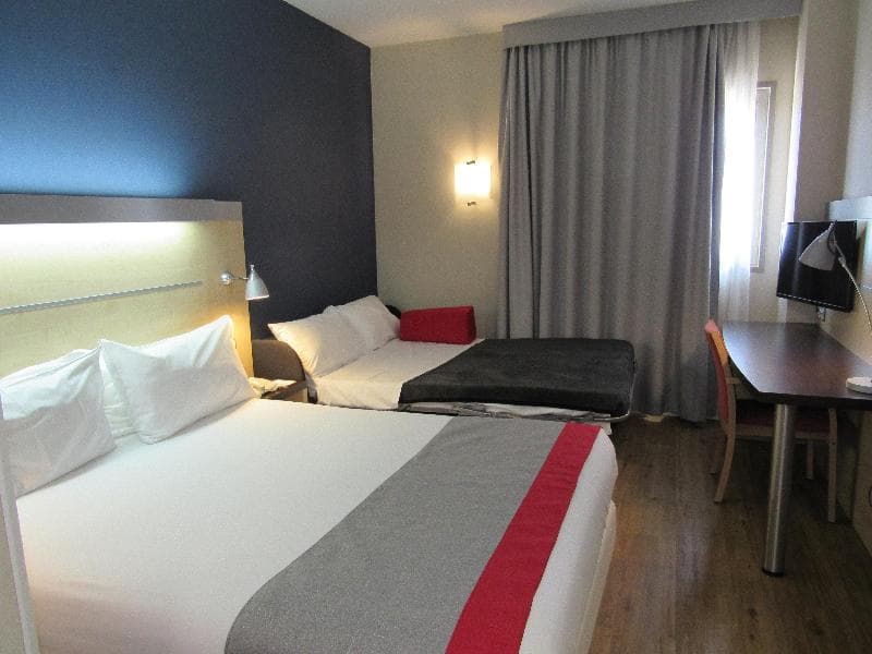 Holiday Inn Express Montmelo image 2