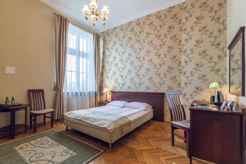 Hotel Royal image 2