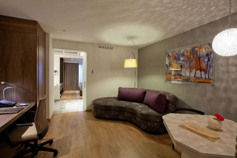 Hs Hotsson Hotel Leon image 2