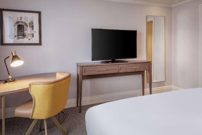 Oxford Belfry Hotel &  Spa image 2