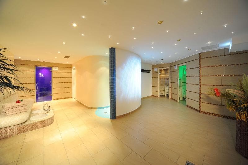 Stay at Best Western Hotel Zur Post