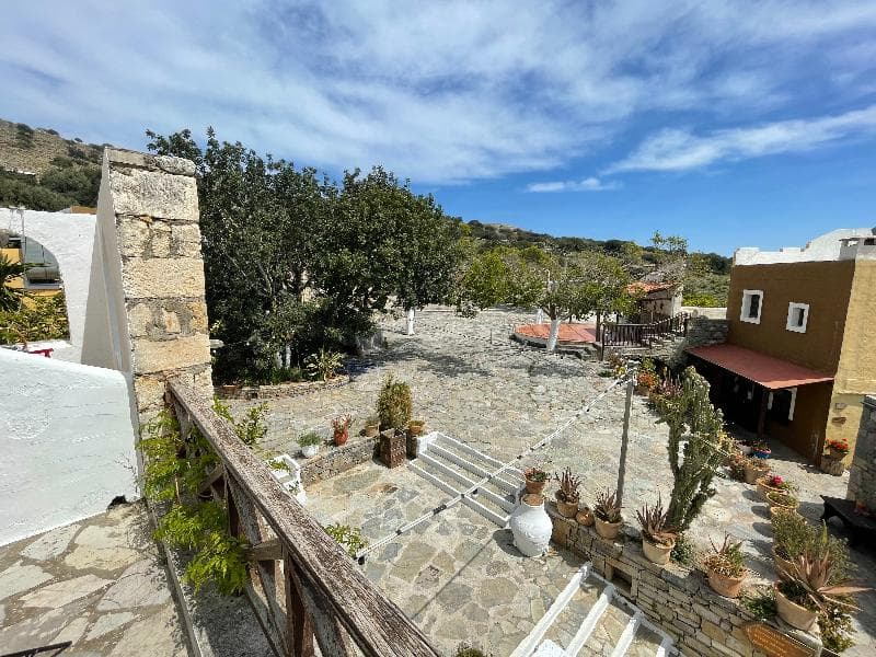 Arolithos Traditional Cretan Village image 2