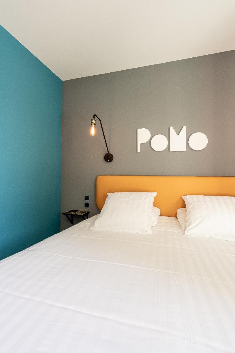 PoMo Hotel & Restaurant image 2