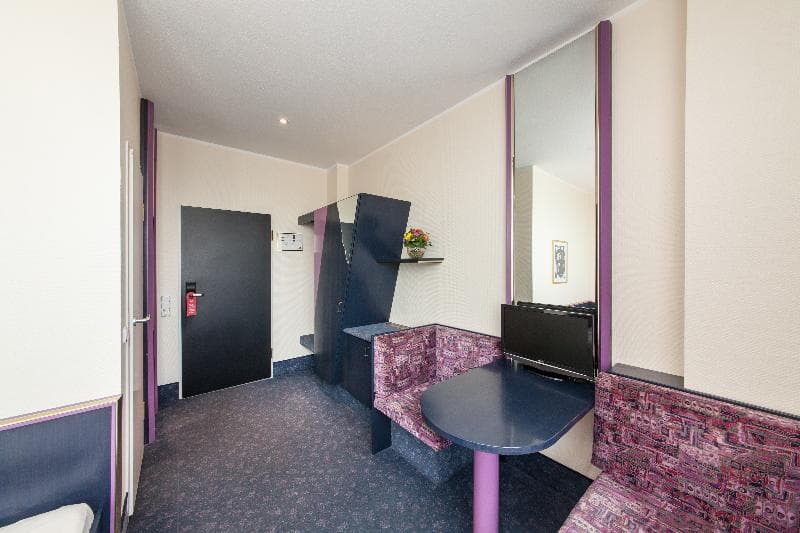 Scope Hotel Mirage image 2