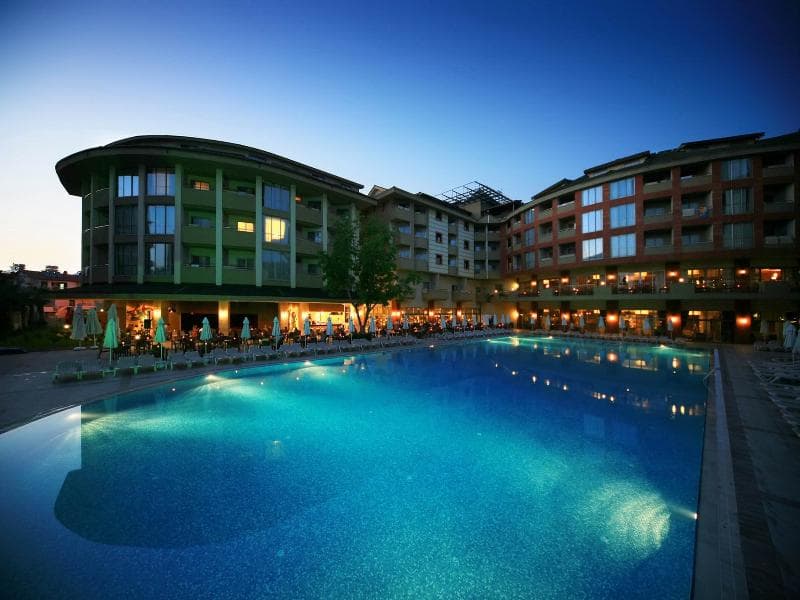 Stay at Side Star Park