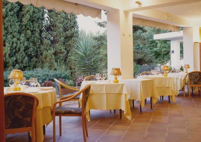 Hotel Emporda image 2