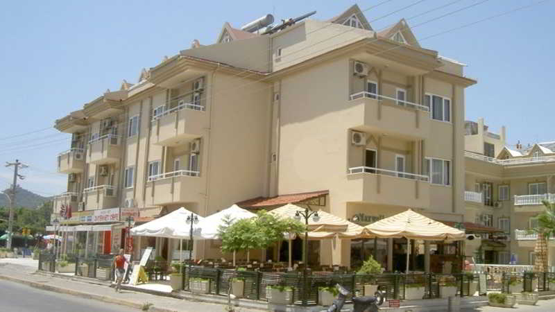 Isla Suites image 2