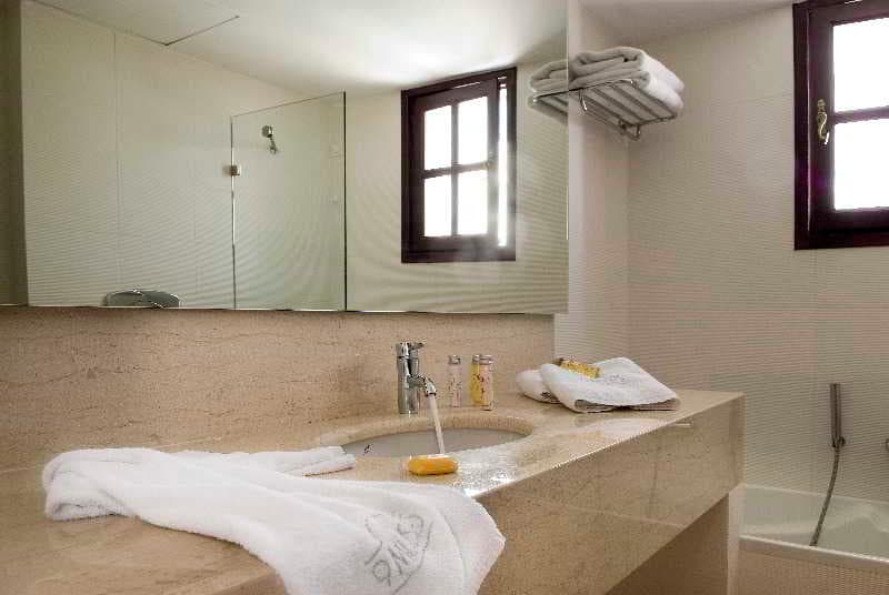 9 Muses Santorini Resort - Main View