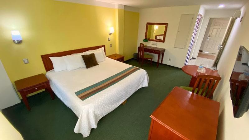 Enterprise Inn Poliforum image 1