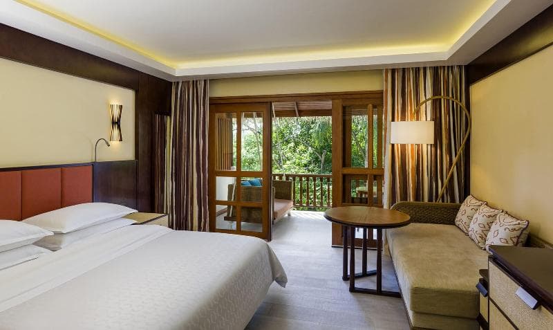 Sheraton Maldives Full Moon Resort & Spa image 2