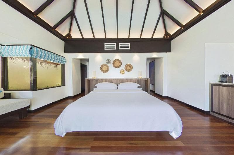 Sheraton Maldives Full Moon Resort & Spa image 1