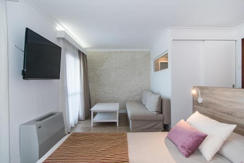 Na Taconera Sport and Relax image 1