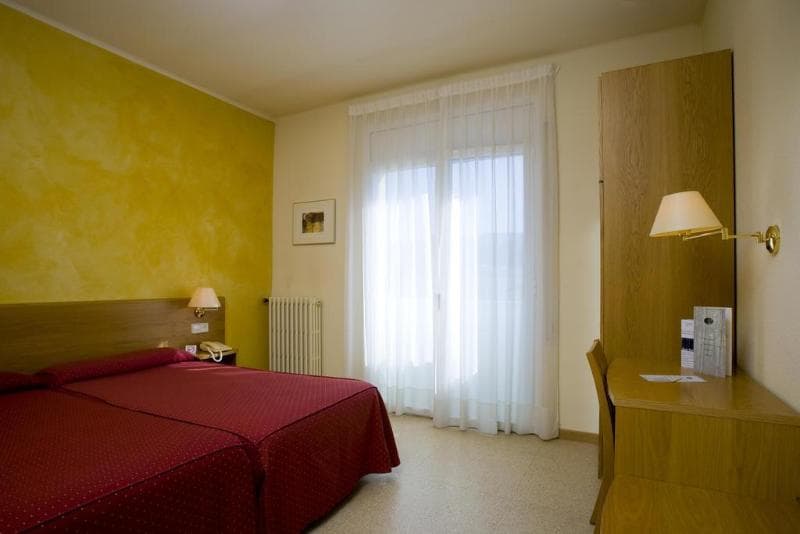 La Perla image 2