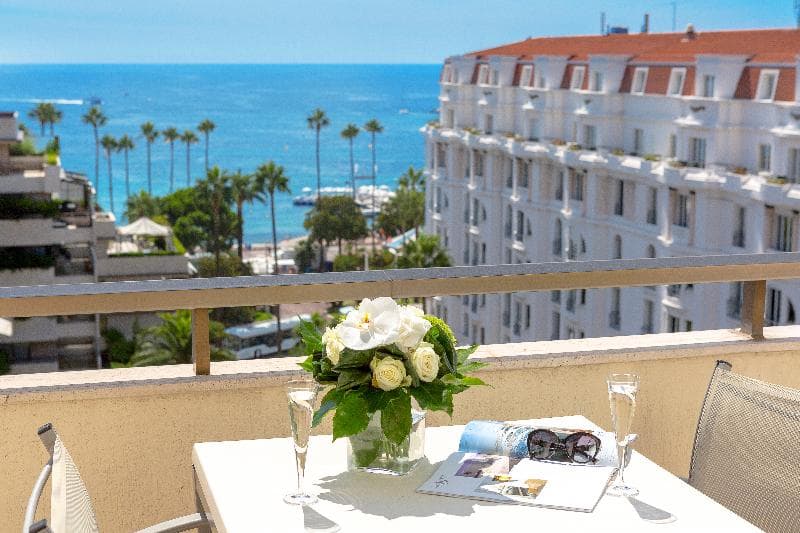 Hôtel Barrière Le Gray d'Albion Cannes image 2