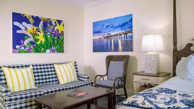 Inn at Pelican Bay - Main View