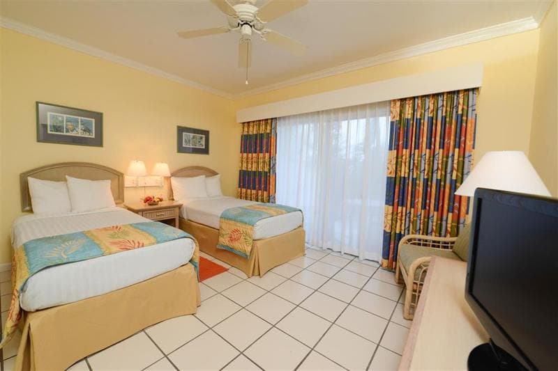 Bay View Suites Paradise Island image 2