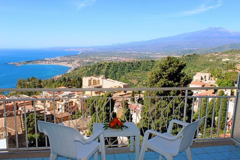 Mediterranee Hotel image 1