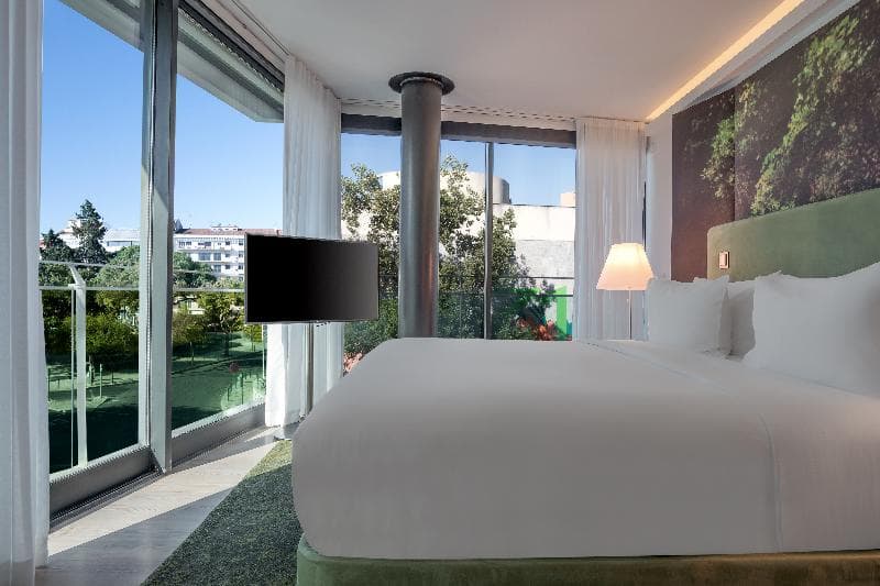 Stay at Doubletree By Hilton Lisbon - Fontana Park