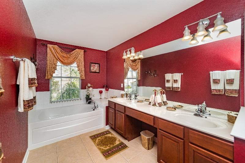 Stay at Windsor Hills Resort Homes, Townhomes & Condos