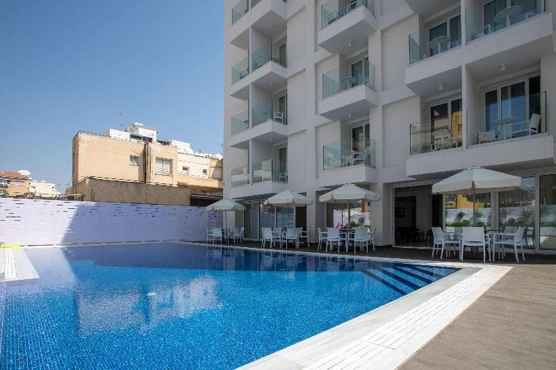 Best Western Plus Larco Hotel image 1