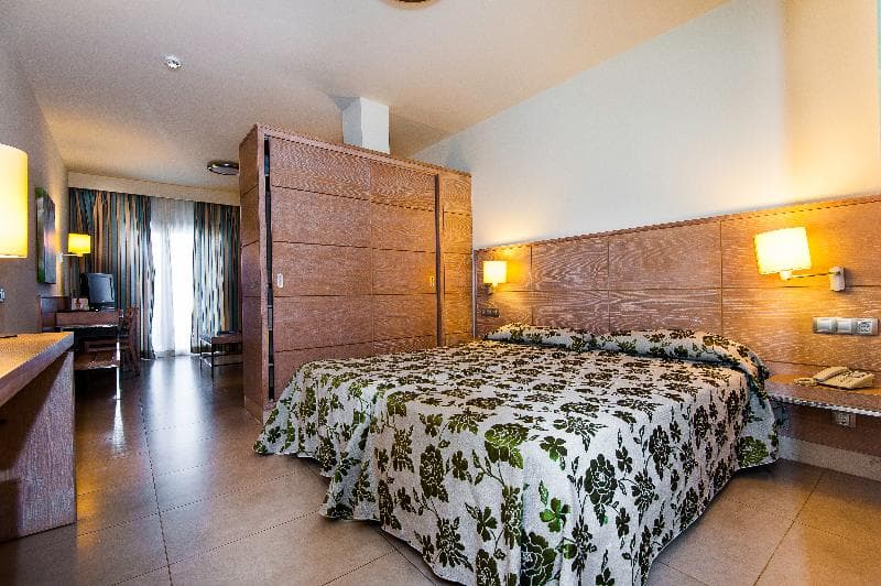 KN Hotel Arenas del Mar - Adults Only image 1