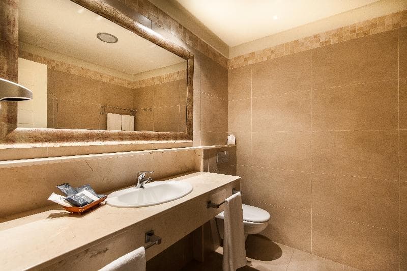 KN Hotel Arenas del Mar - Adults Only image 2