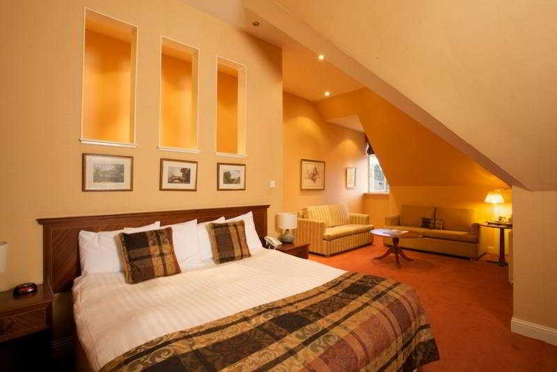 Sherbrooke Castle Hotel - Main View