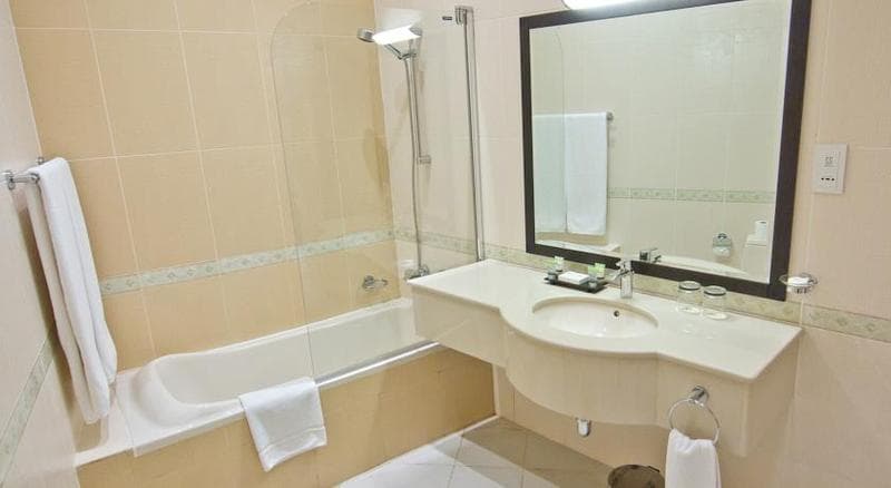 Al Hamra Village Golf Resort image 2