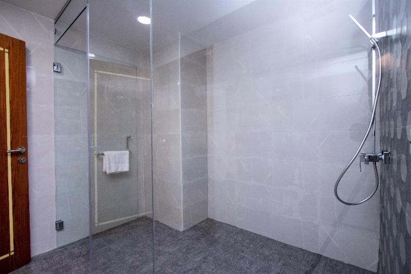 BM Beach Hotel image 1