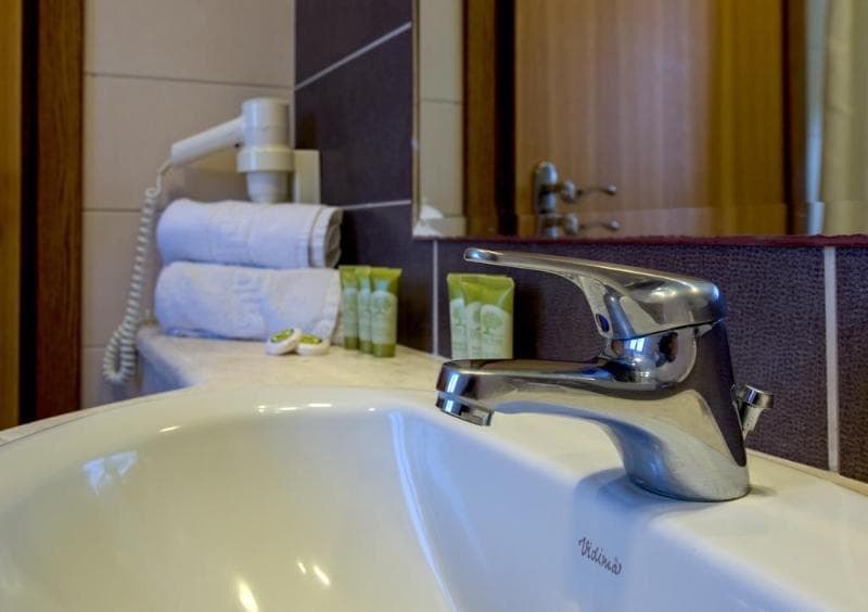 Manousos City Hotel image 1