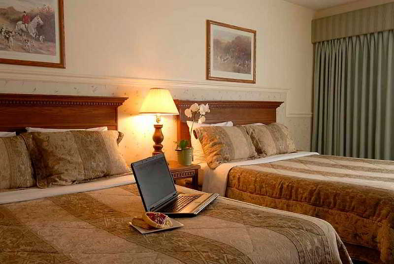 Huntingdon Manor Hotel image 1