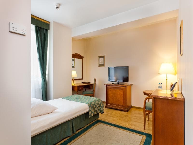 Qubus Hotel Wroclaw image 1