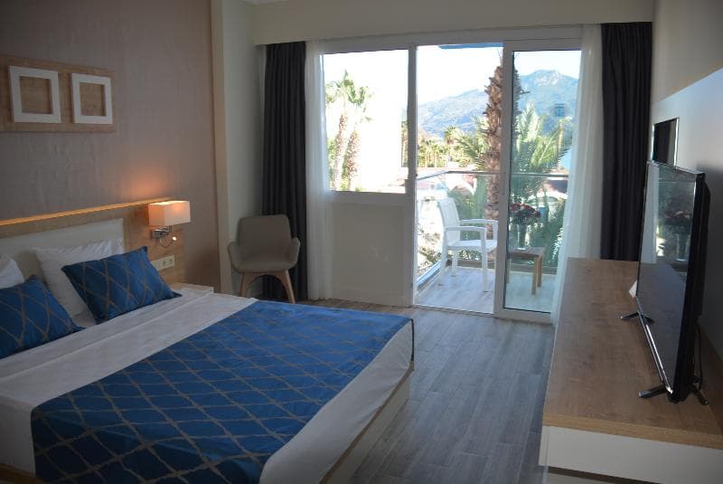 Fortezza Beach Resort image 1