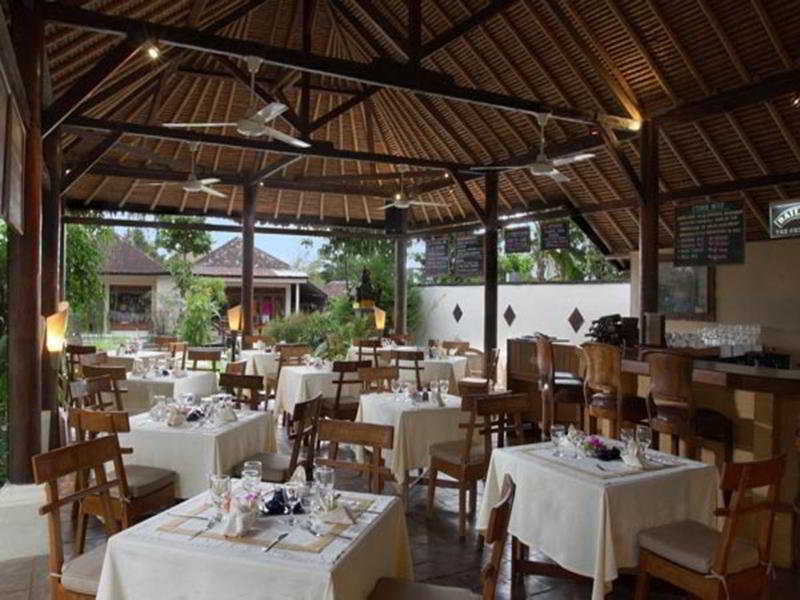 The Watergarden Hotel image 2