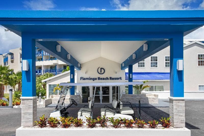 Stay at Hilton Vacation Club Flamingo Beach St. Maarten