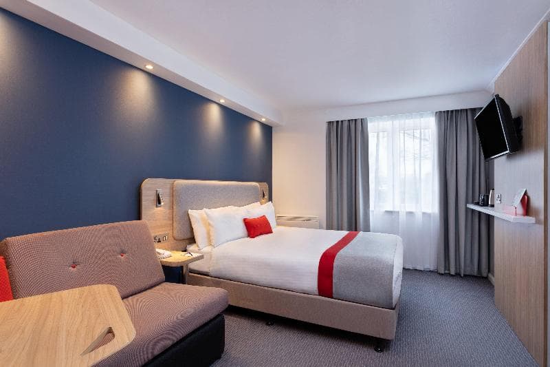 Holiday Inn Express Strathclyde Park M74 JCT 5 image 2