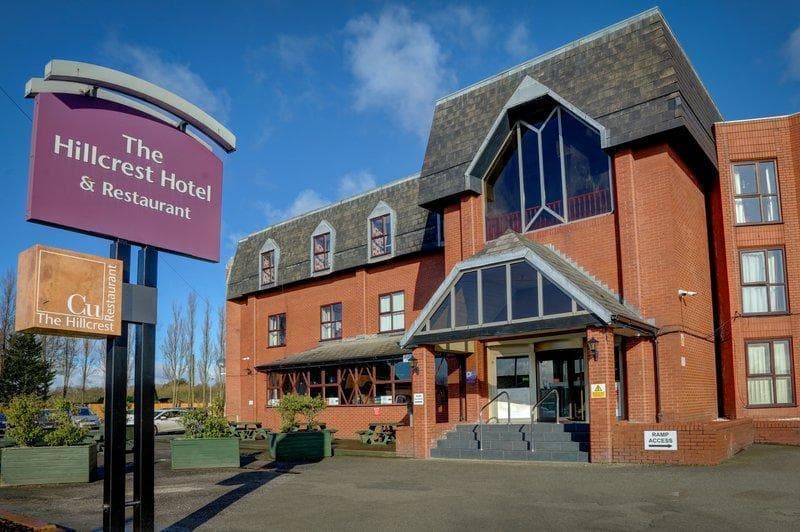 The Hillcrest Hotel image 1