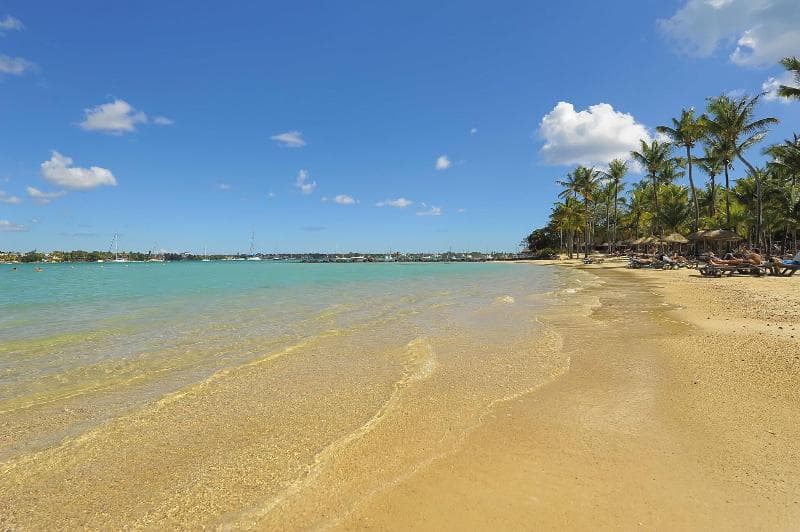 Mauricia Beachcomber Resort and Spa image 2