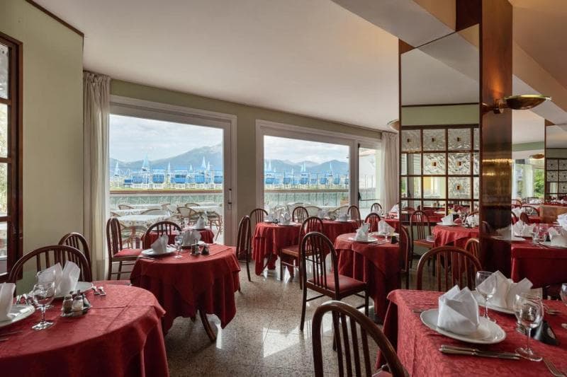 Stay at Hotel Internazionale