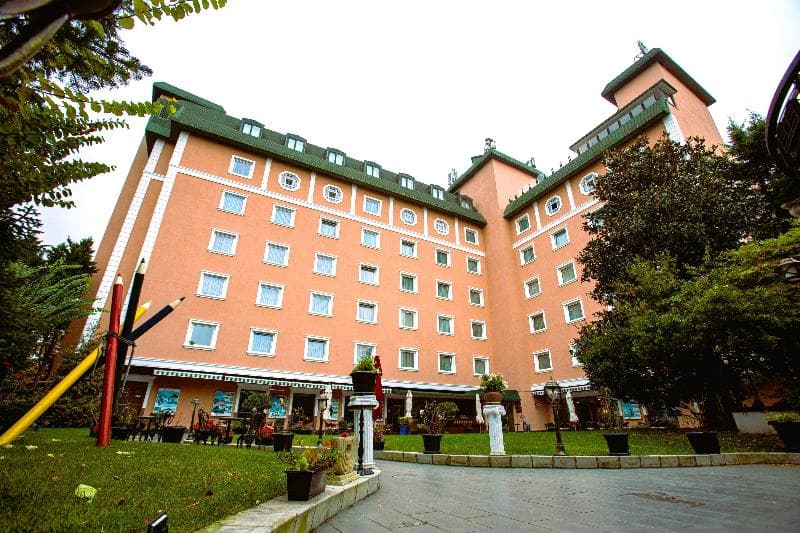 Deluxe Suite
