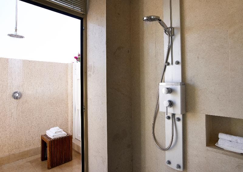 Knossos Beach Bungalows & Suites image 1