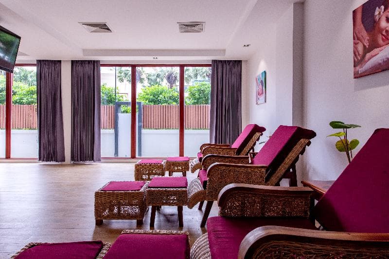 Pacific Hotel & Spa image 2